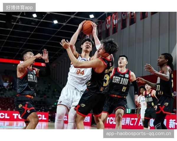 CBA一米九四暴力后卫：从“黑马”到“离队”背后的真相