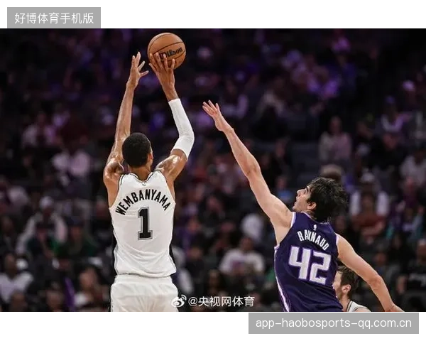 NBA赛场上的“恐怖级”防守:文班亚马扑防直接盖掉里斯底角三分球!太阳24秒违例! NBA赛场上的“恐怖级”防守:文班亚马扑防直接盖掉里斯底角三分球!太阳24秒违例!